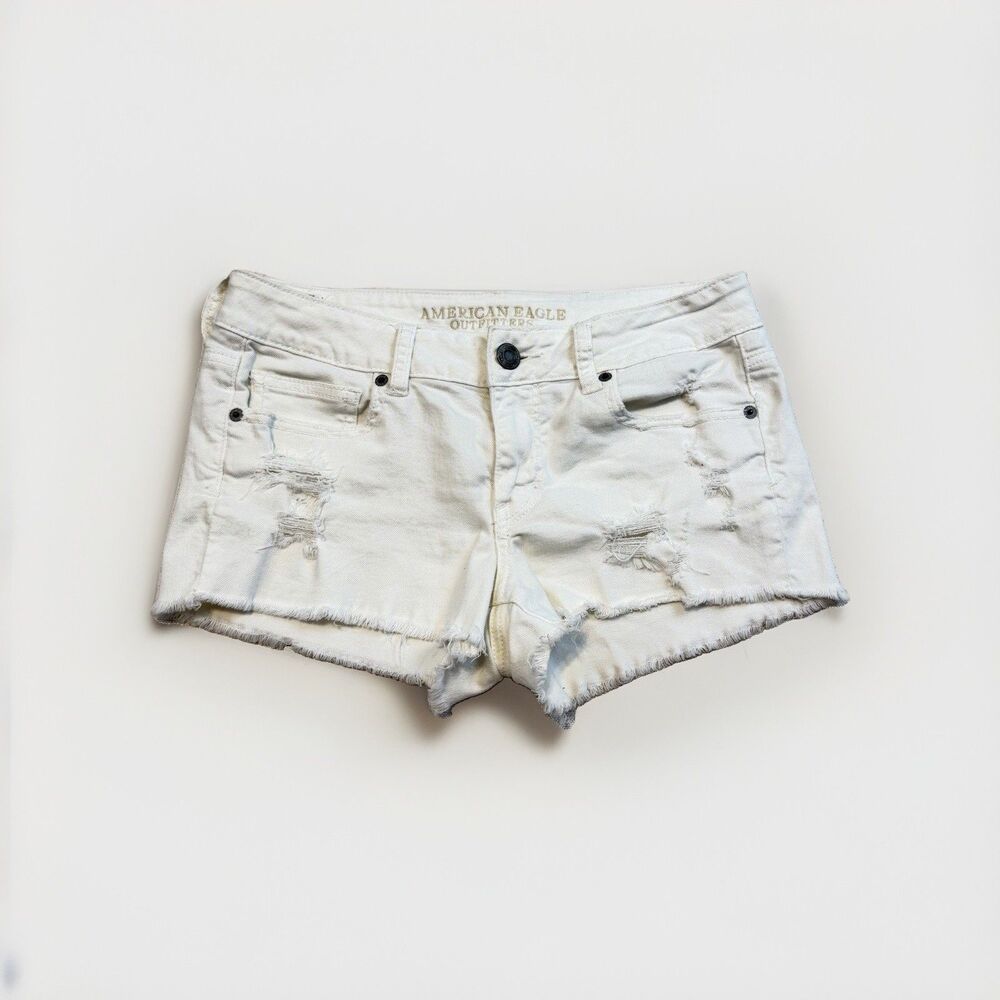 American Eagle Womens Size 10 White Distressed Denim Shorts Stretch Cutoff Fray